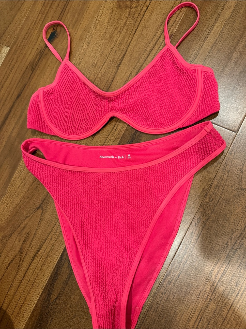 BOGO 🟢 Abercrombie & Fitch Pink Textured Bikini Set - Picture 2 of 3